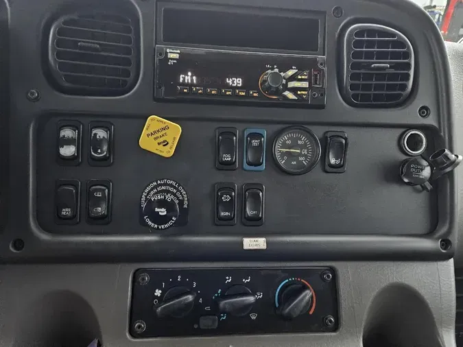 2019 FREIGHTLINER M2