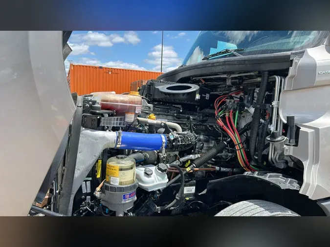 2025 Freightliner Cascadia 126