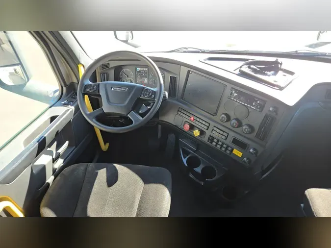 2024 Freightliner Cascadia 12645571fa948a8e282589be4193c9619d0