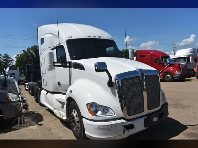 2021 KENWORTH T680