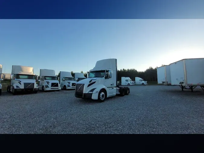2019 Volvo VNL300