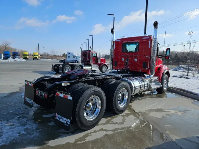 2026 Kenworth T88045606cf972f5b2f2a95d67d840763381