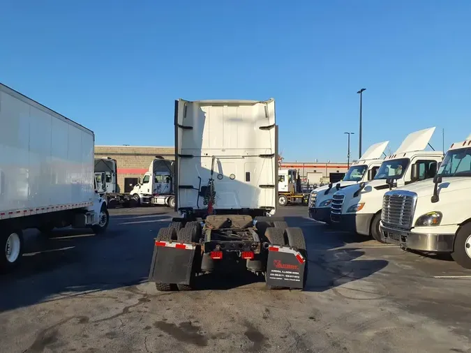 2020 NAVISTAR INTERNATIONAL LT625 SLPR CAB