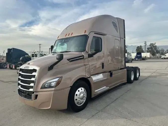 2020 Freightliner Cascadia