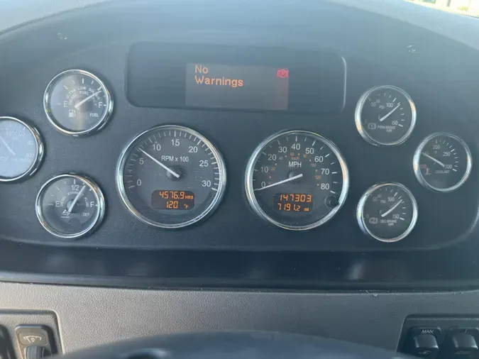 2020 Peterbilt 337