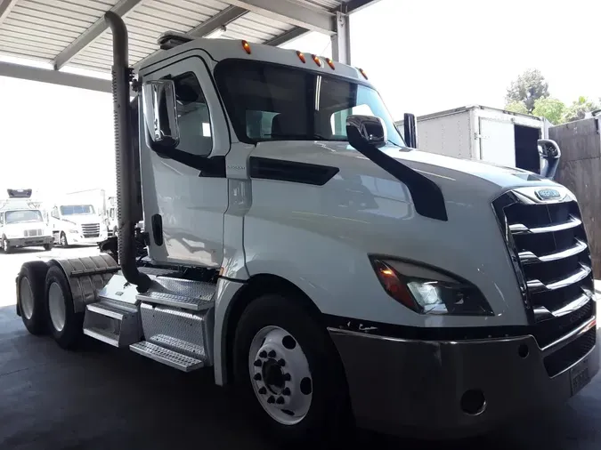 2019 FREIGHTLINER NEW CASCADIA PX12664