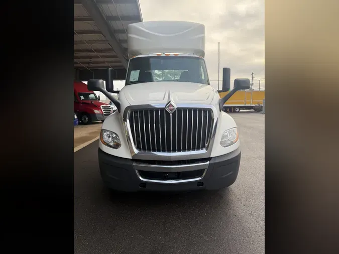 2021 International LT625