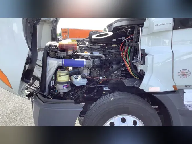 2021 Freightliner Cascadia 126