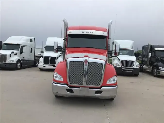 2021 KENWORTH T680