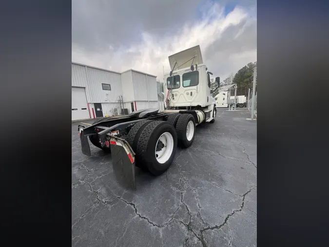 2018 FREIGHTLINER/MERCEDES CASCADIA 125