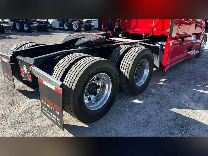 2022 FREIGHTLINER CA126