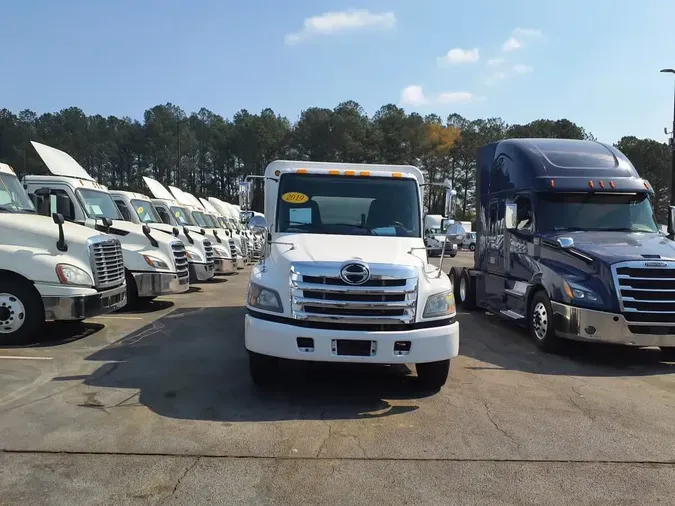 2019 HINO HINO 338456f4f172cf516401cbd3cdd9cbbf627