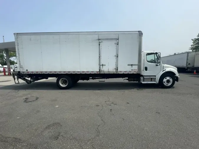 2018 FREIGHTLINER M2 106