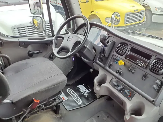 2019 FREIGHTLINER/MERCEDES M2 106