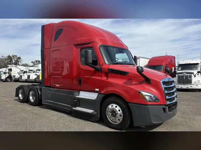 2022 Freightliner Cascadia