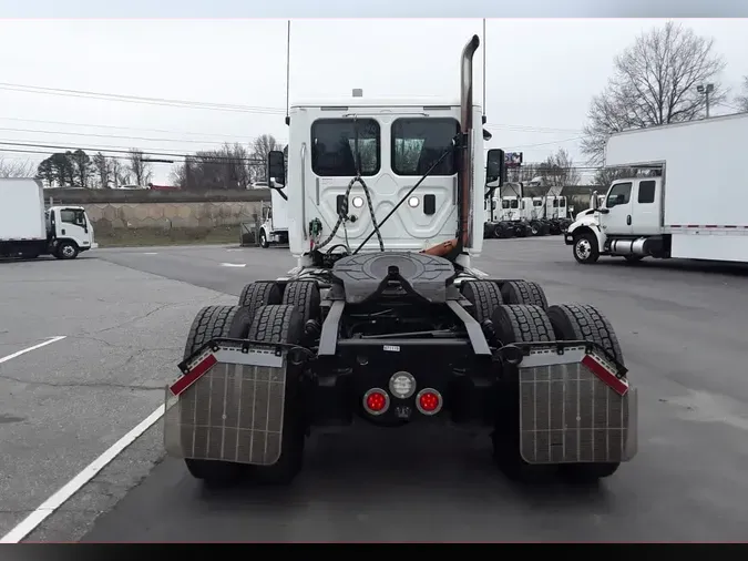 2017 FREIGHTLINER/MERCEDES CASCADIA 125