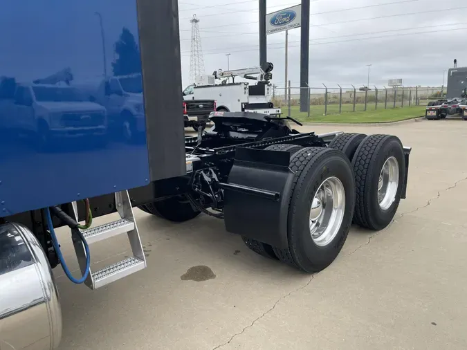 2022 Peterbilt 579