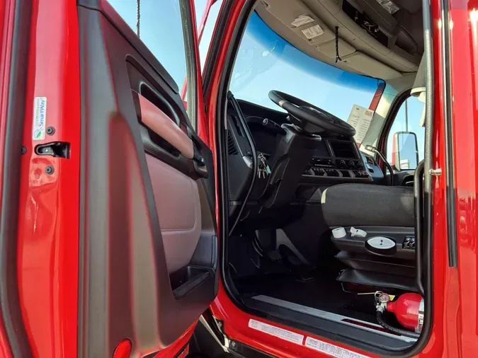 2024 Kenworth T680