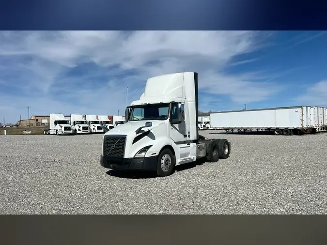 2018 Volvo VNL300