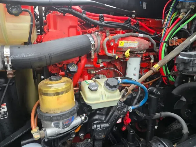 2016 FREIGHTLINER/MERCEDES CASCADIA