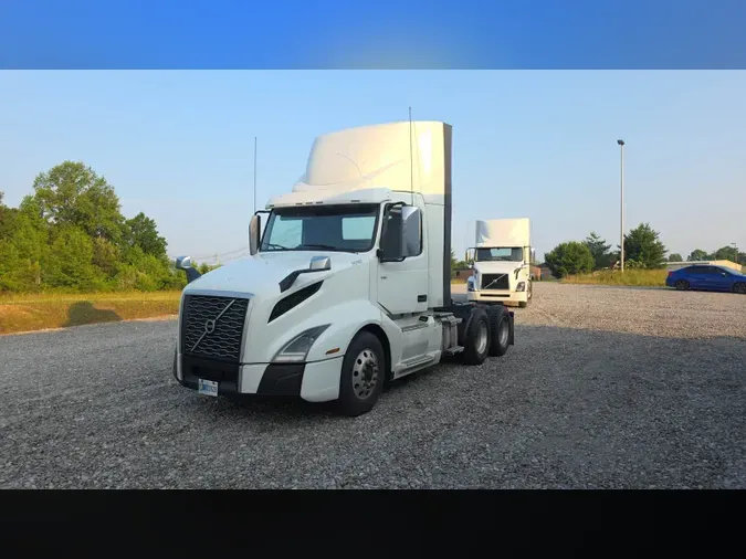 2019 Volvo VNL300