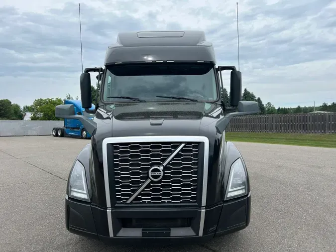 2021 Volvo VNL 860