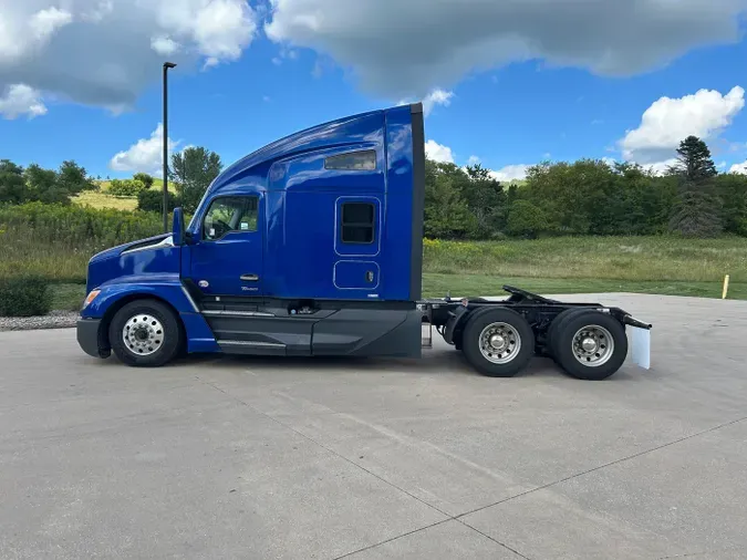 2022 Kenworth T680