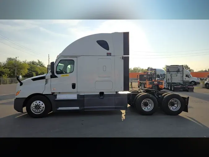 2020 Freightliner Cascadia