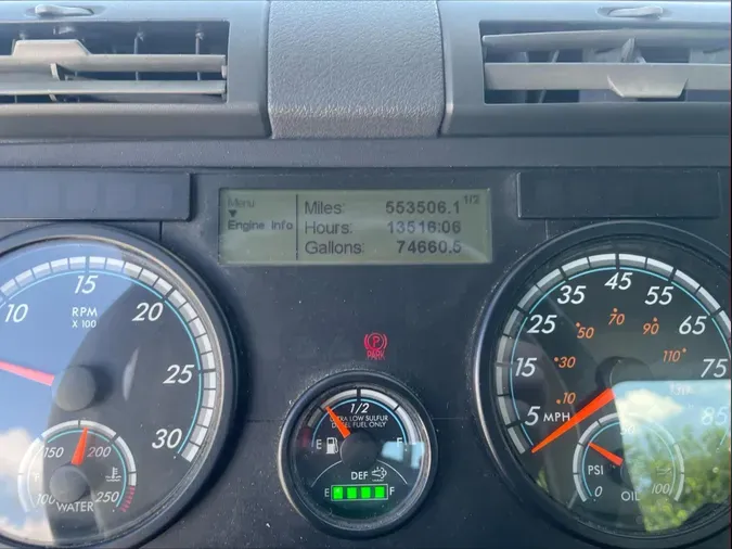 2020 Freightliner Cascadia