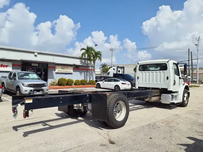 2020 FREIGHTLINER/MERCEDES M2 106