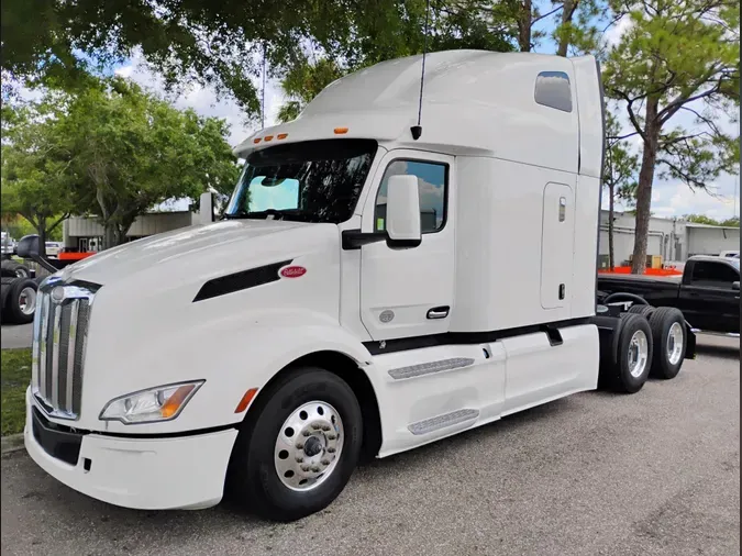 2022 Peterbilt 579