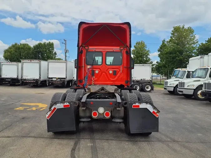 2017 FREIGHTLINER CASCADIA 125