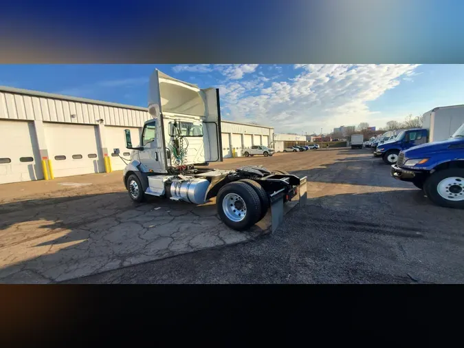 2018 International RH613