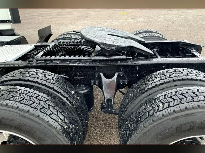 2021 INT LT625 6x4