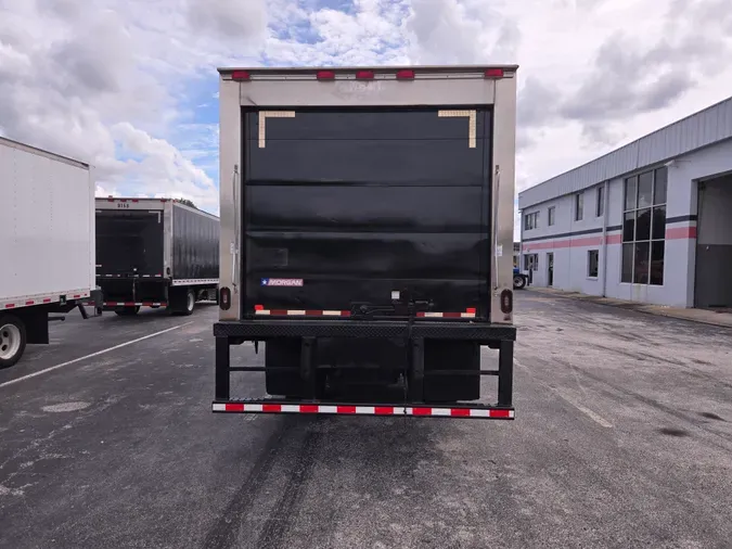 2017 ISUZU NQR