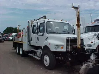 2007 FREIGHTLINER BUSINESS CLASS M2 106