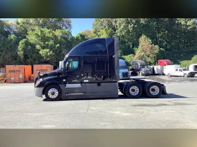 2023 Freightliner Cascadia 12645a0eb980df669621084a23ed7378d3d