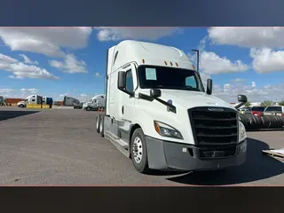 2022 Freightliner Cascadia 126