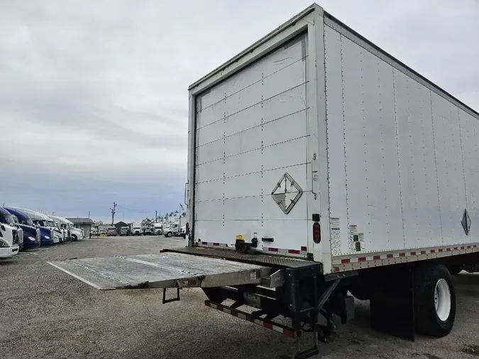 2018 FREIGHTLINER M2