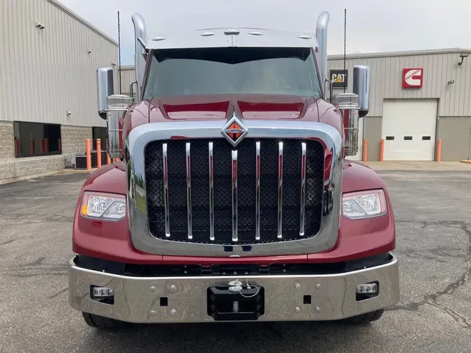 2026 International HX620 Sleeper