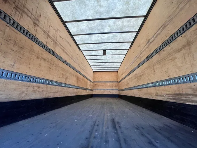 2021 Freightliner M2 106