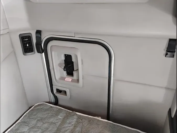 2022 Peterbilt 57945a6732432b51370d5ee1e05a51b7c10