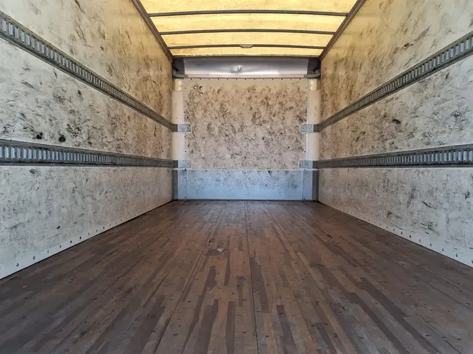 2019 NAVISTAR INTERNATIONAL 4300 LP