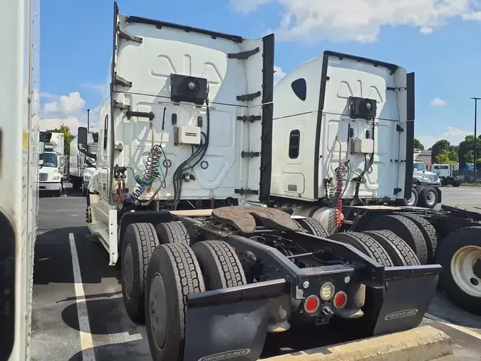 2019 FREIGHTLINER NEW CASCADIA PX12664