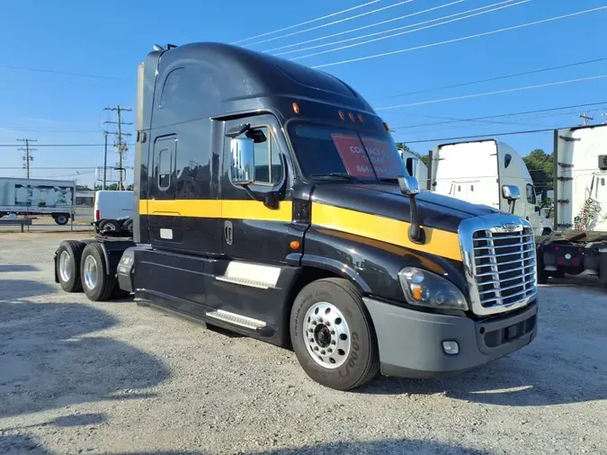 2020 FREIGHTLINER CASCADIA 125