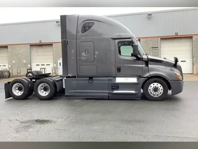 2023 Freightliner Cascadia