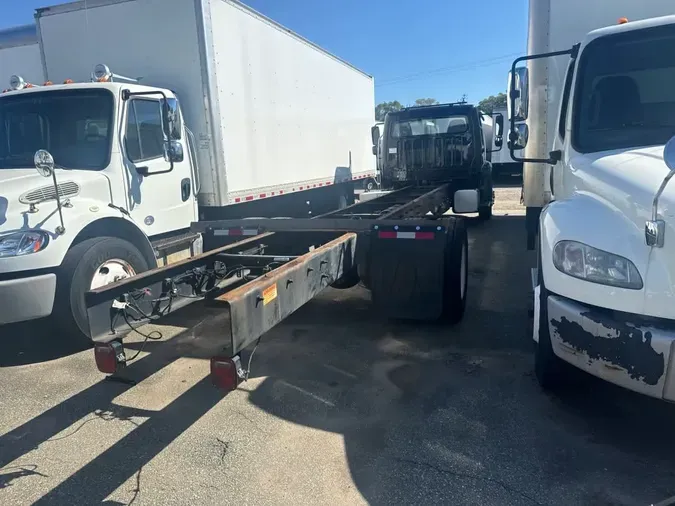 2018 FREIGHTLINER/MERCEDES M2 106