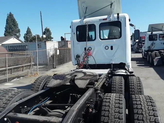 2018 FREIGHTLINER CASCADIA 125