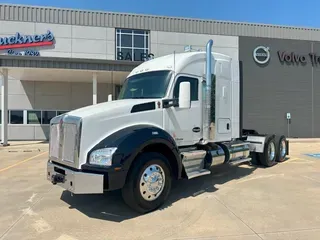 2020 KENWORTH T880