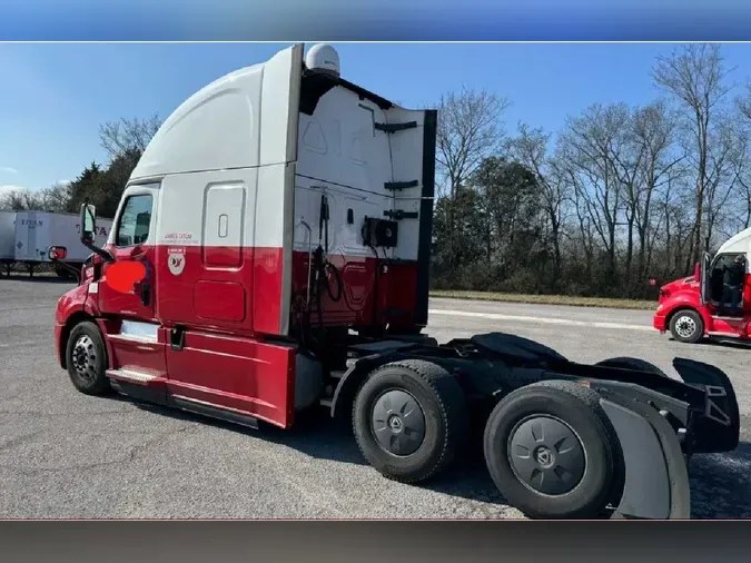 2022 FREIGHTLINER Cascadia 126